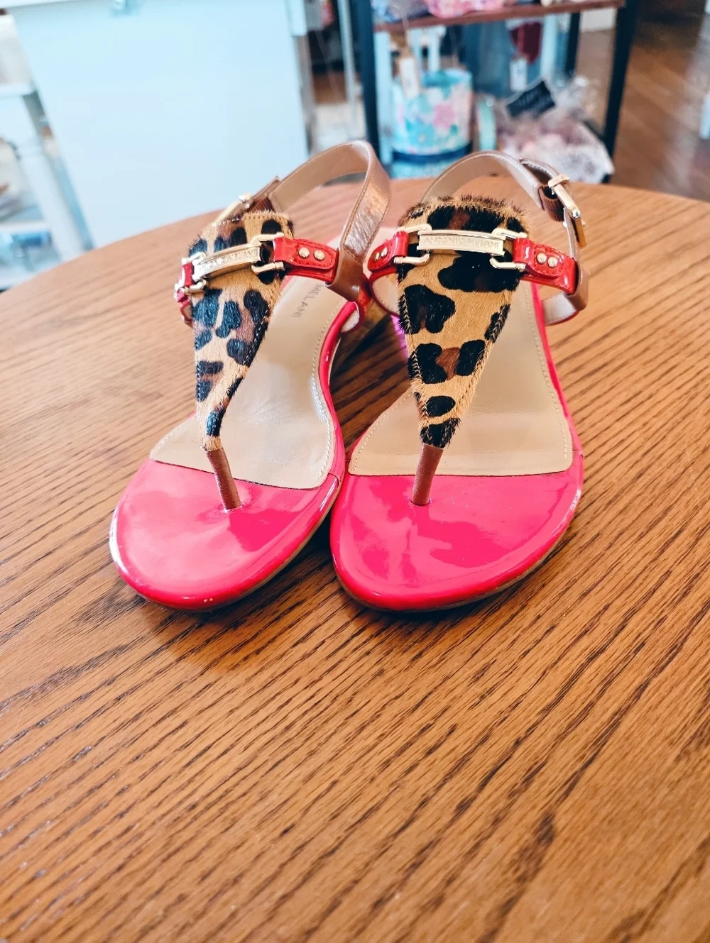 Antonio Melani Leopard Calf Hair Red Patent Sandals 6.5 Gold 1.5